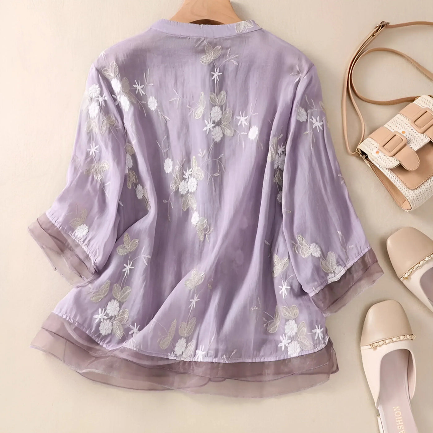 Emily | Top con fiori ricamati