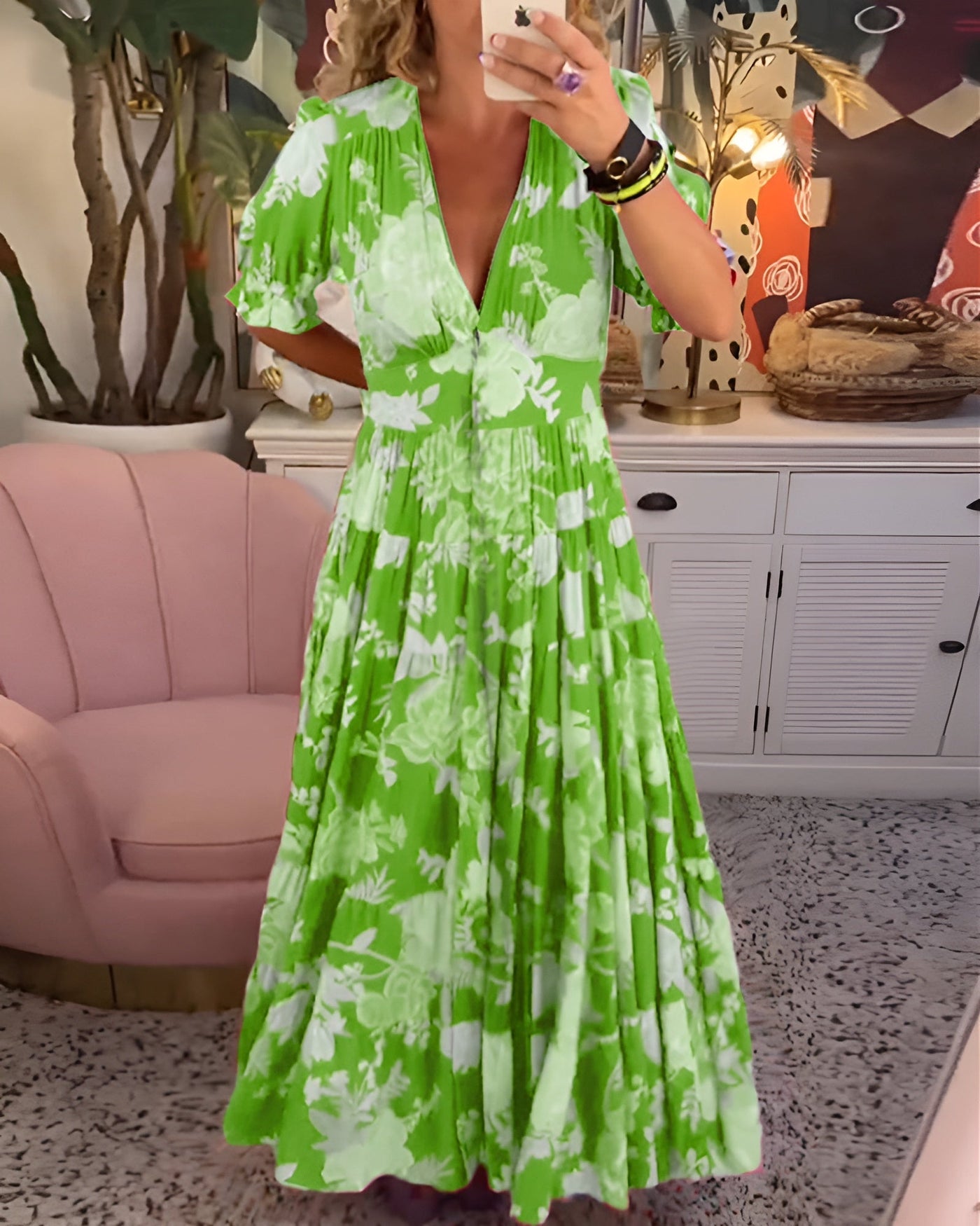 Carine | Abito floreale con scollo a V