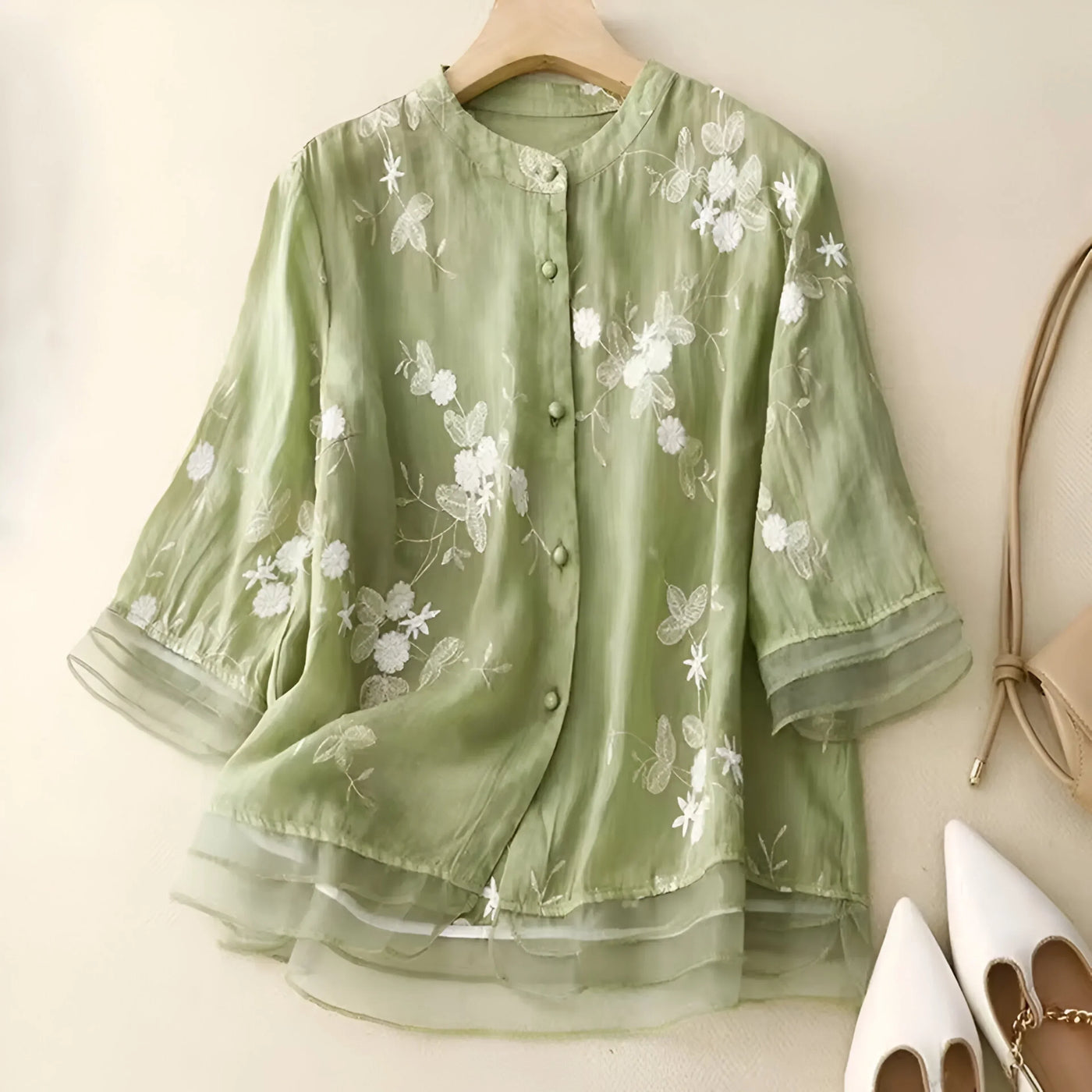 Emily | Top con fiori ricamati