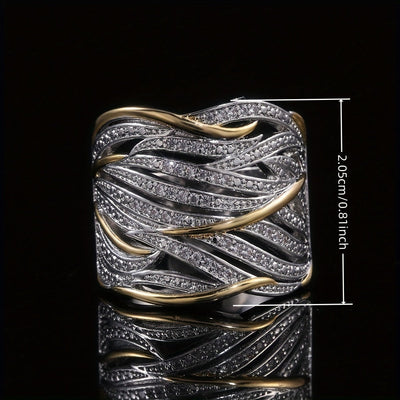 Anello ritorto a più strati elegante