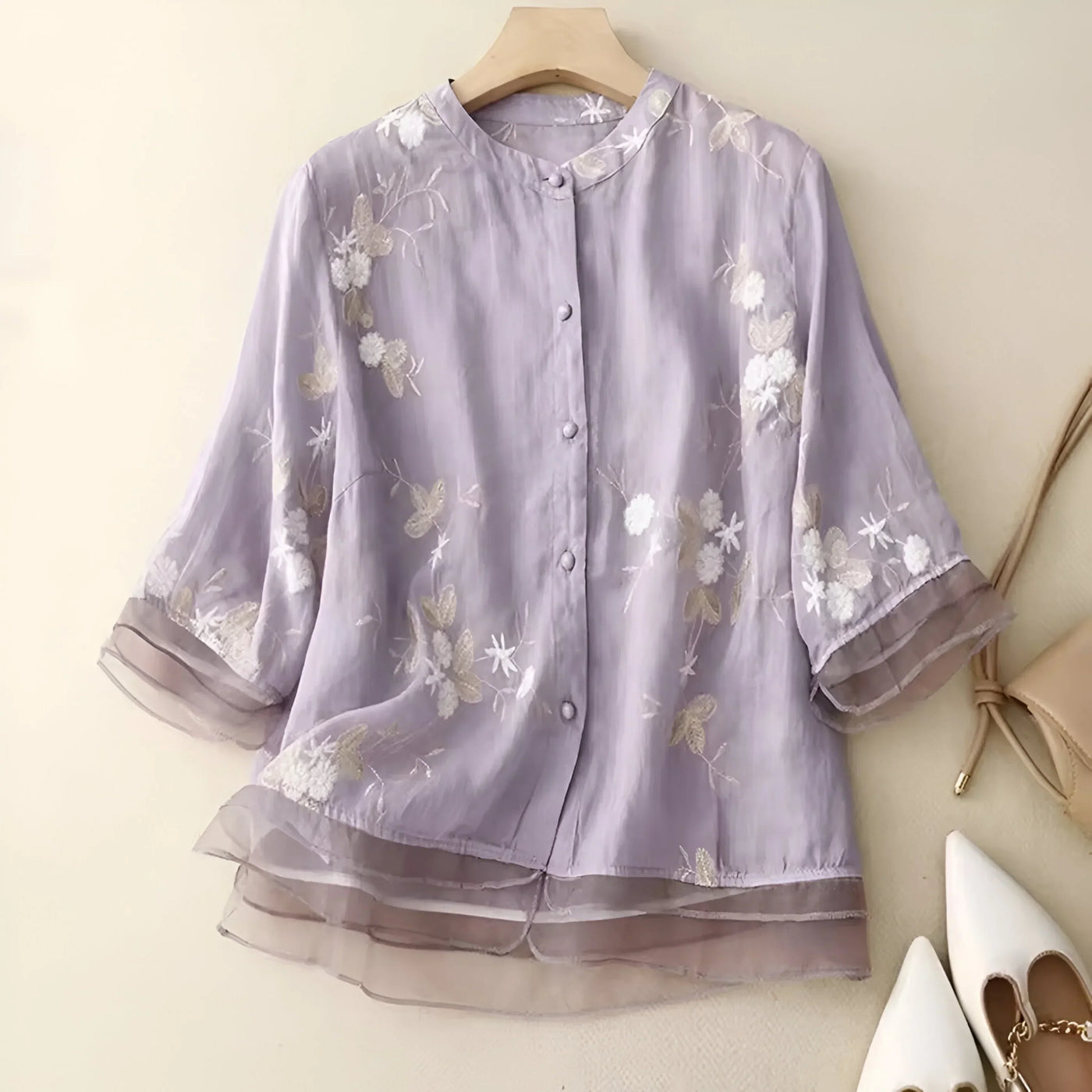 Emily | Top con fiori ricamati