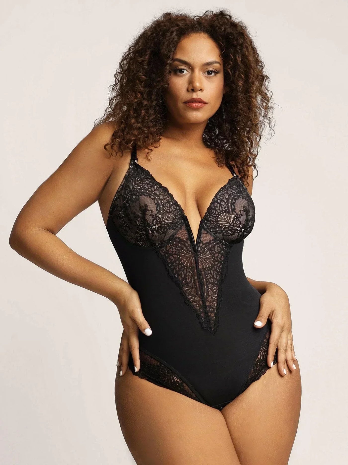Noé™ | Body con scollatura a V profonda