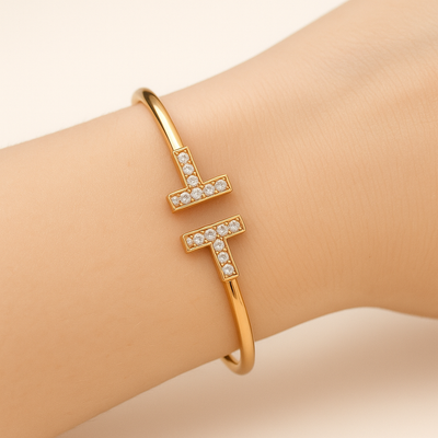 TESS "T" Bracciale