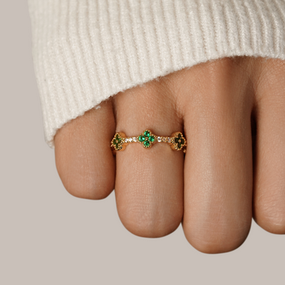 Marisol - Anello di Cristallo a Forma di Trifoglio