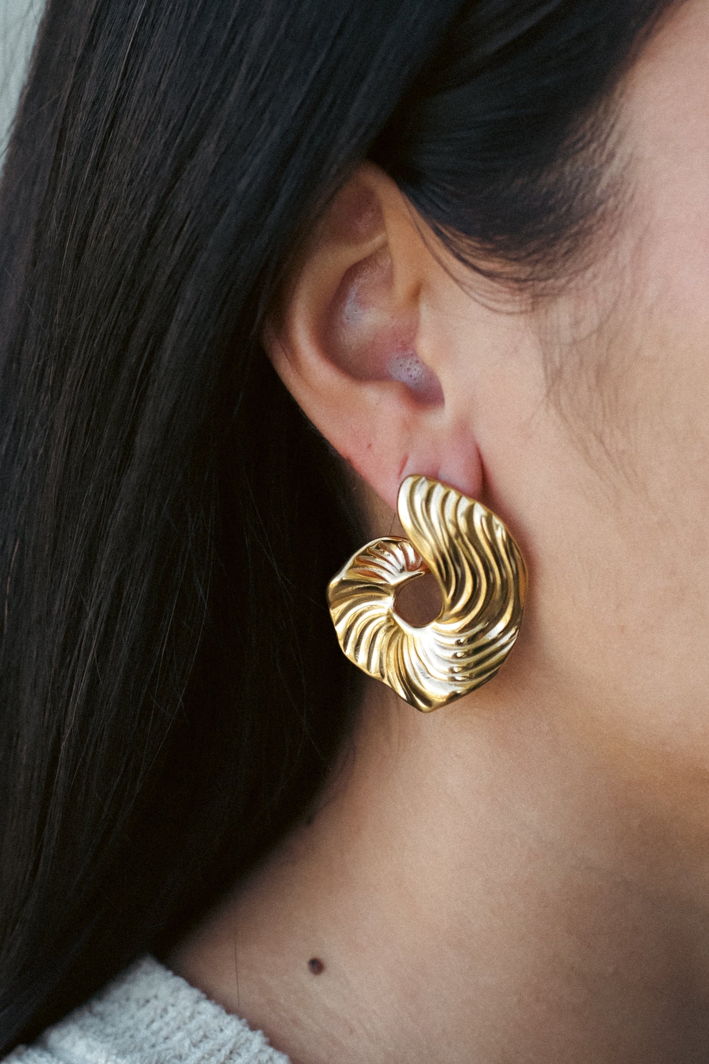 Orecchini Scultura in Oro IRIS