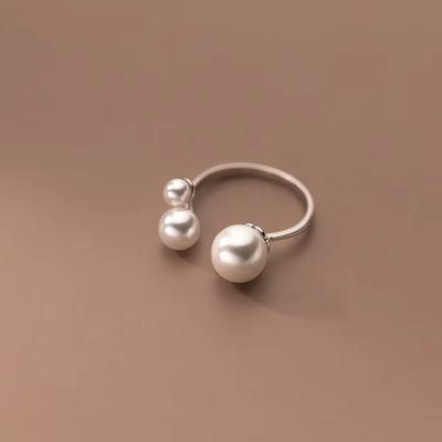 Anello regolabile in perle d'acqua dolce