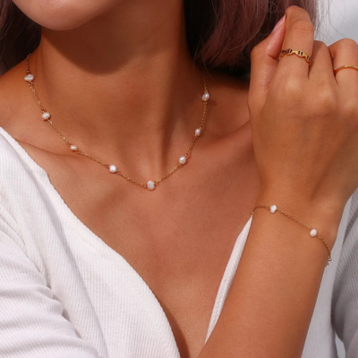 LANEY Collana con Perla Dorata