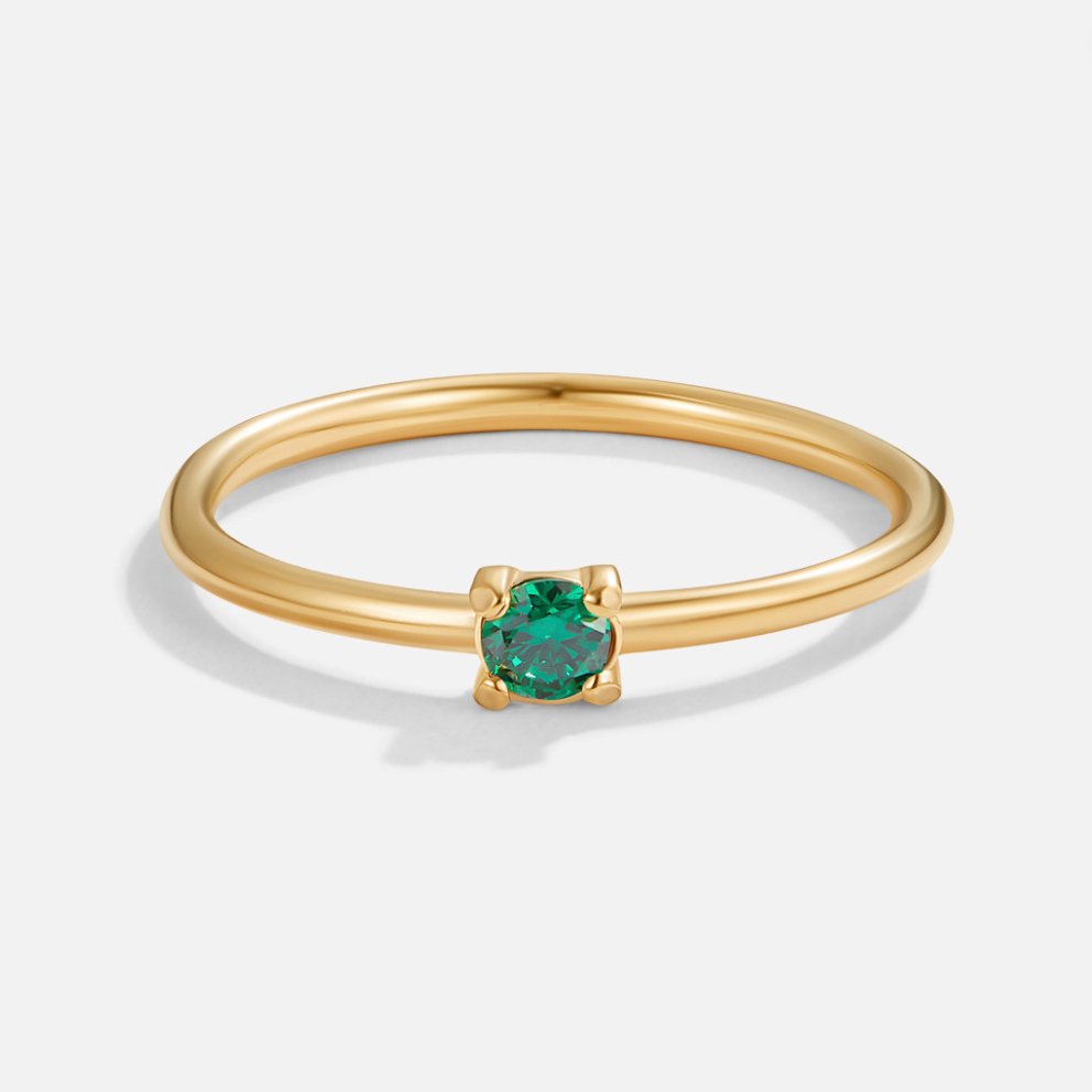 Anelli d'oro con pietra di nascita