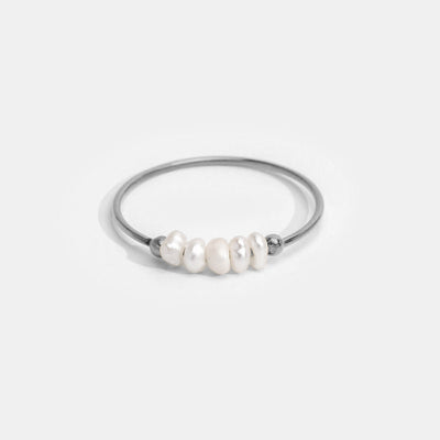 Anello in argento con perle d'acqua dolce classico