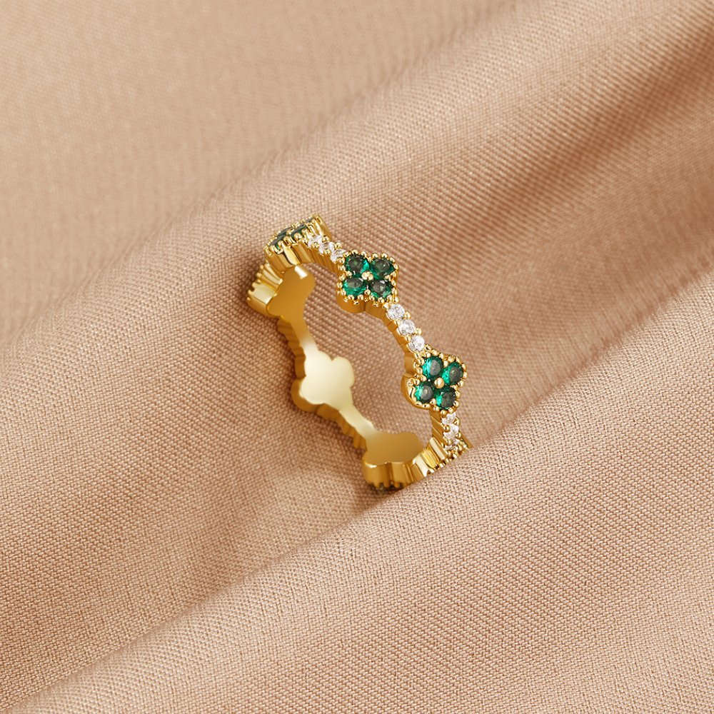 Marisol - Anello di Cristallo a Forma di Trifoglio