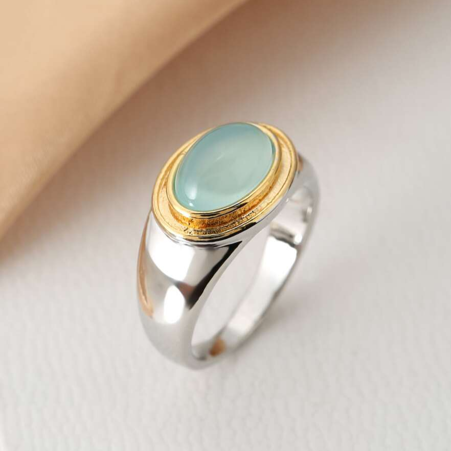 Danna - Anello Vintage in Granato Verde
