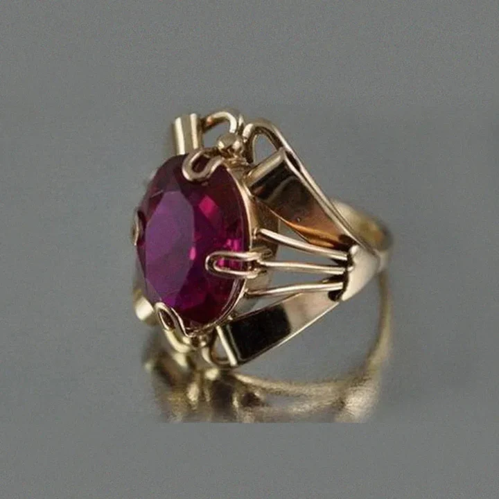 Anello in cristallo di granato in oro vintage
